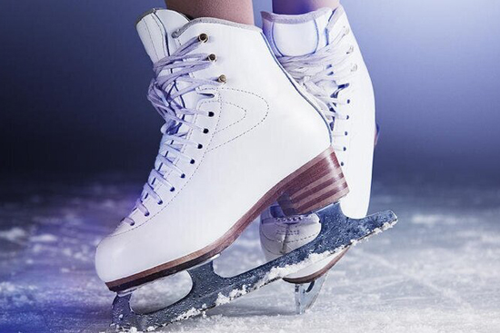 Ice skating Small